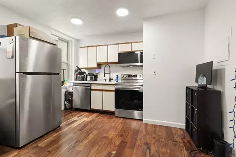 88 Gordon St #305, Boston, MA 02135