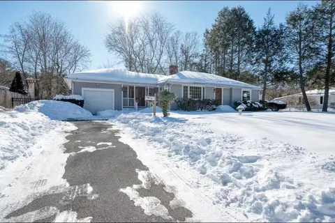 37 Alice Ave, Walpole, MA 02081