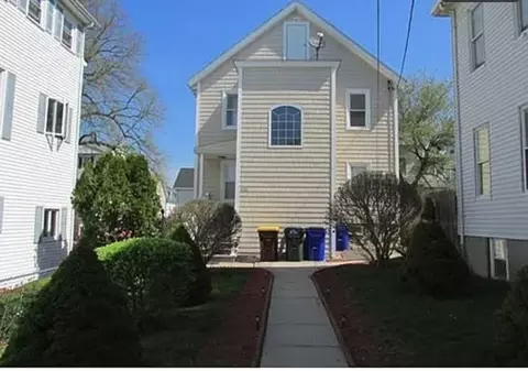 928 Middle St, Fall River, MA 02721