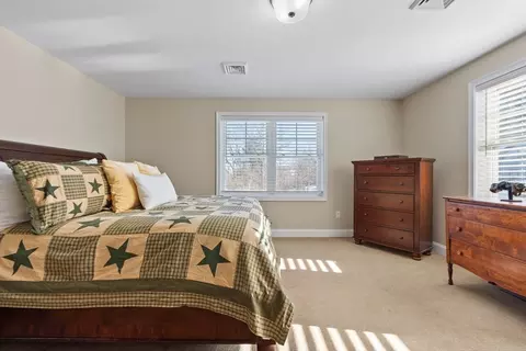 Bedroom - 2 Eagle Nest #B6-2, Clinton, MA 01510 photo 2 of 6