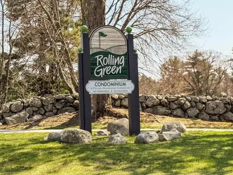 15 Shoal Creek Rd #15, Hudson, NH 03051