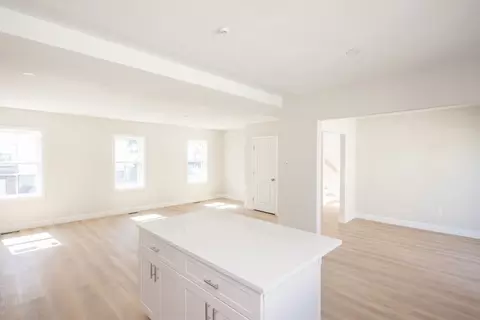 Living - 17 Mott St # -A, Worcester, MA 01604 photo 5 of 6