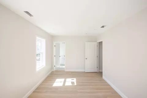 Bedroom - 17 Mott St # -A, Worcester, MA 01604 photo 4 of 5