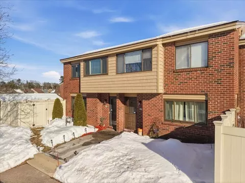 49 Elderwood Dr #49, Stoughton, MA 02072