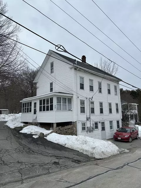 22 Gilboa St, Douglas, MA 01516