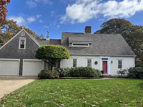 41 Court St, Chatham, MA 02650