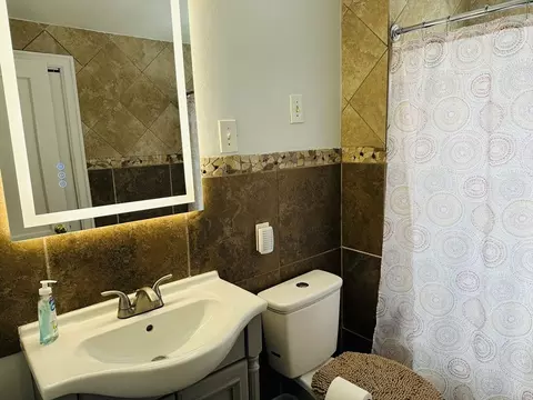 42 Marquette St, Springfield, MA 01104 photo 12
