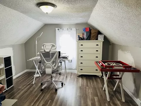 42 Marquette St, Springfield, MA 01104 photo 17