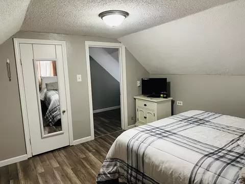 42 Marquette St, Springfield, MA 01104 photo 16