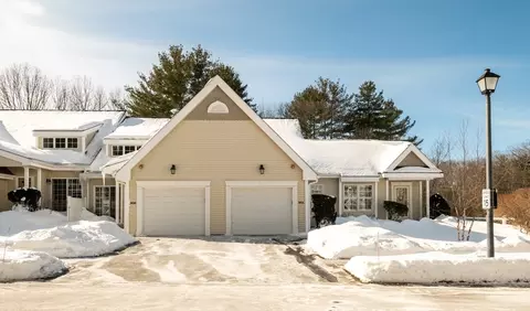 901 Alyssa Dr #901, Groveland, MA 01834