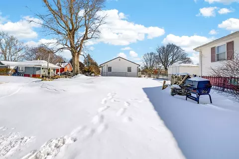 93 Lawton St, Fall River, MA 02721 photo 18