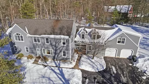 15 Gilson Rd, Groton, MA 01450