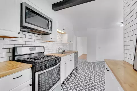 854-856 Sumner Ave, Springfield, MA 01108 photo 3