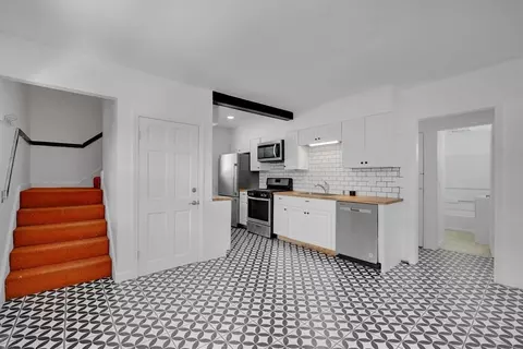 854-856 Sumner Ave, Springfield, MA 01108 photo 5