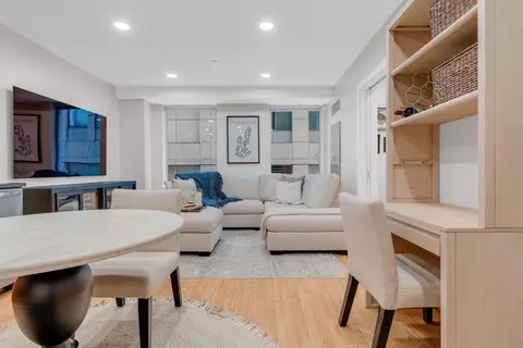 80 Broad St #205, Boston, MA 02110