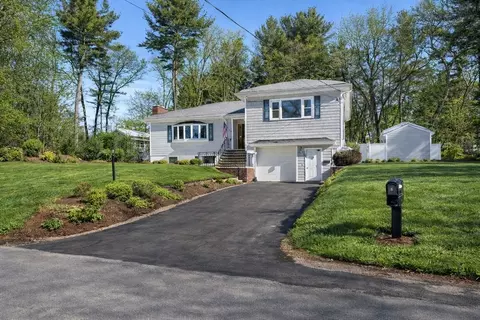 6 Patricia Cir, Wilmington, MA 01887