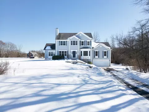 23 Joseph H Leblanc Ln, North Attleboro, MA 02760
