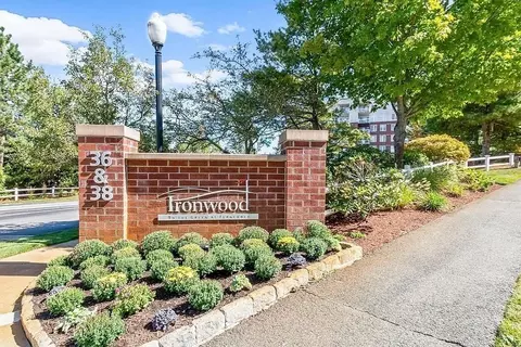 38 Village Rd #515, Middleton, MA 01949