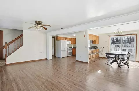 277 West St, Barre, MA 01005 photo 3