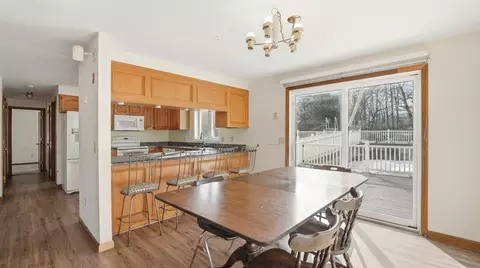 277 West St, Barre, MA 01005 photo 7