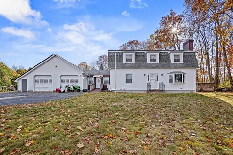 277 West St, Barre, MA 01005