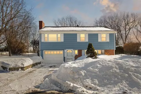 38 Ledgemont Ln, Lynn, MA 01904