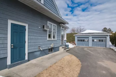 Exterior - 2 Oak St, Easthampton, MA 01027 photo 13 of 15