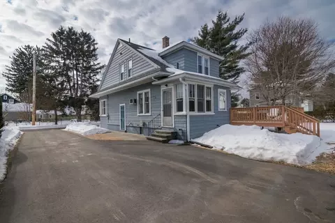 Exterior - 2 Oak St, Easthampton, MA 01027 photo 12 of 15