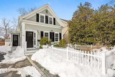 66 Summer St, Cohasset, MA 02025
