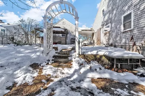 Exterior - 83 Lake Dr, Barnstable, MA 02632 photo 8 of 9