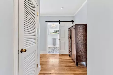Entry Way - 83 Lake Dr, Barnstable, MA 02632 photo 2 of 5