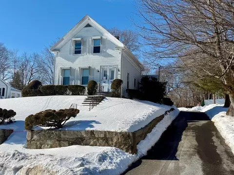 67 Charles St, Weymouth, MA 02189