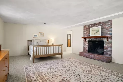 Bedroom - 21 Kenneth Rd, Marblehead, MA 01945 photo 5 of 5