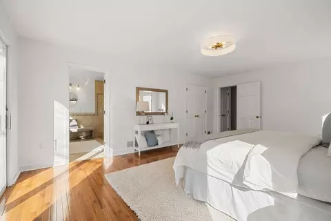 Bedroom - 21 Kenneth Rd, Marblehead, MA 01945 photo 2 of 5