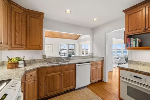 Kitchen - 21 Kenneth Rd, Marblehead, MA 01945 photo 3 of 3