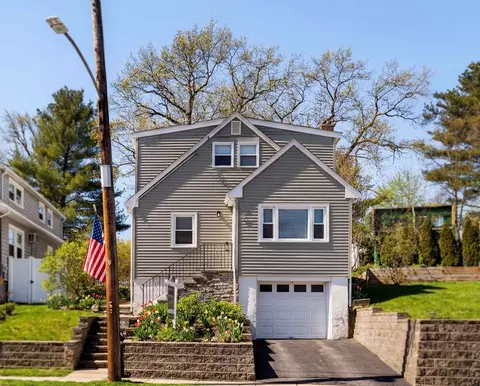 15 Vogel St, Boston, MA 02132