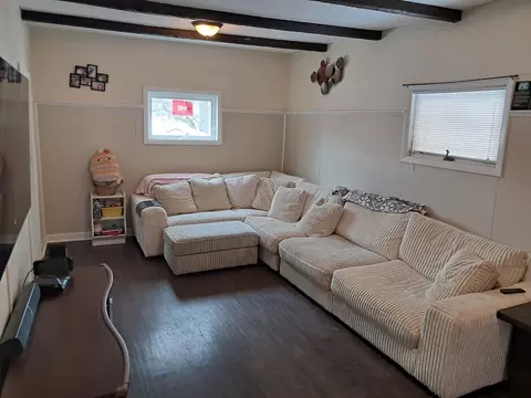Living - 187 Hamilton St, Saugus, MA 01906 photo 1 of 2
