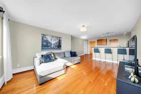 44 Lafayette Ave #408, Chelsea, MA 02150