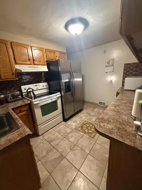 Kitchen - 228 Acrebrook Rd, Springfield, MA 01129 photo 1 of 6