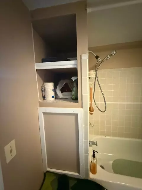Bath - 228 Acrebrook Rd, Springfield, MA 01129 photo 5 of 5