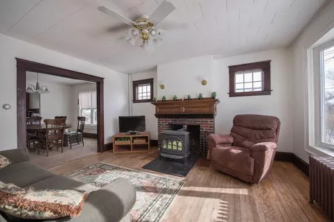32 Clifton St, Fitchburg, MA 01420