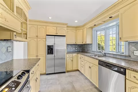 30 Haley Rd #1, Marblehead, MA 01945 photo 6