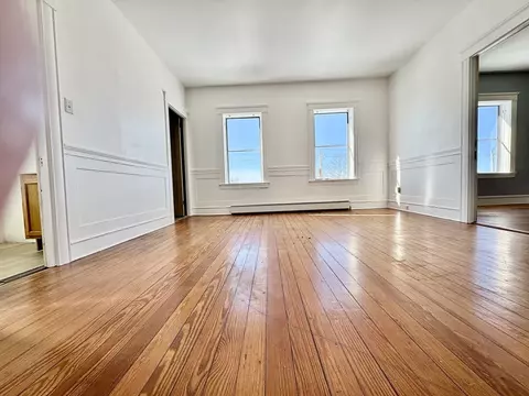 Living - 30 Broad St, Fall River, MA 02724 photo 7 of 9