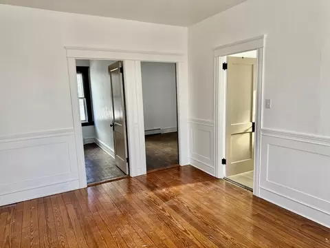 Living - 30 Broad St, Fall River, MA 02724 photo 3 of 9