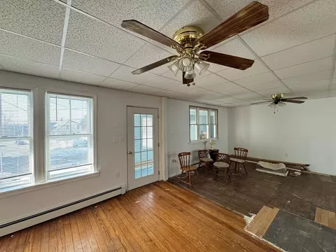 Living - 30 Broad St, Fall River, MA 02724 photo 4 of 9