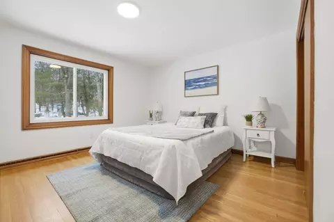 Bedroom - 5 Crest Dr W, Dover, MA 02030 photo 2 of 4