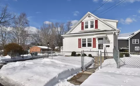 76 Joy St, Chicopee, MA 01013