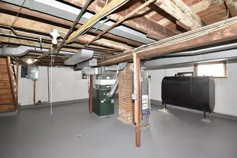 76 Joy St, Chicopee, MA 01013 photo 31