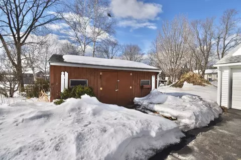 76 Joy St, Chicopee, MA 01013 photo 36