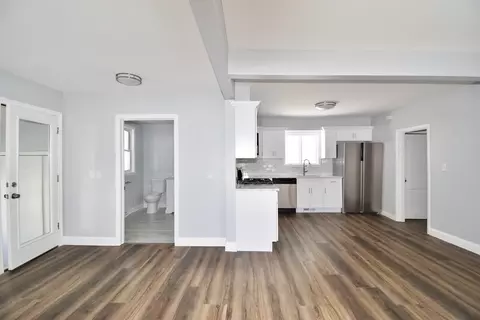 76 Joy St, Chicopee, MA 01013 photo 10